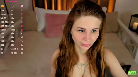 Eva. OFFICAL PAGE  MARI CLARK online show from 06.22.26