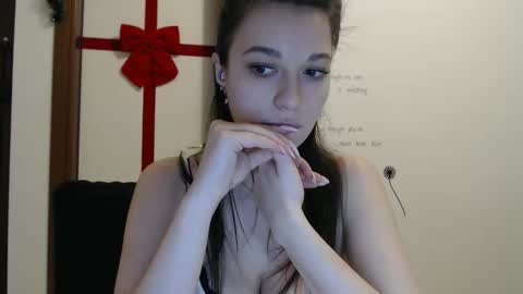 Snapshot of evaeldis chatting on 12.18.25 Eva online show from 12.18.25