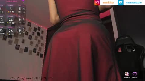 evaevanscute online show from 12.02.24