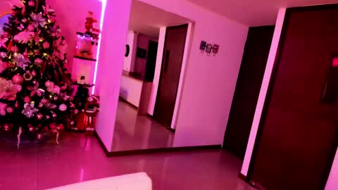 Eva Gomez online show from 01.06.25