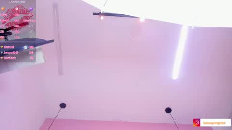 Eva Grace  online show from 01.29.25