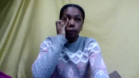 Snapshot of evahaldy chatting on 06.18.26 evahaldy online show from 06.18.26