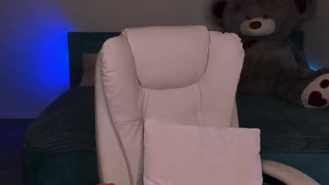 Snapshot of evaharve chatting on 12.12.24 Eva online show from 12.12.24