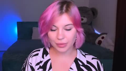 Snapshot of evaharve chatting on 12.24.24 Eva online show from 12.24.24