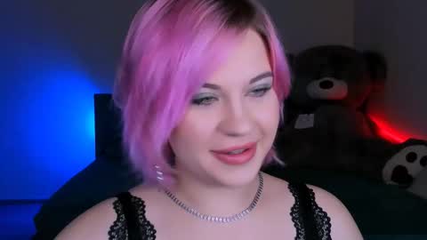 Snapshot of evaharve chatting on 12.25.24 Eva online show from 12.25.24