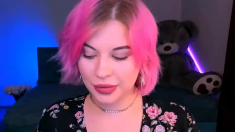 Snapshot of evaharve chatting on 01.05.25 Eva online show from 01.05.25