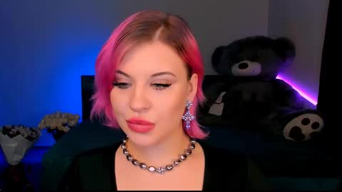 Snapshot of evaharve chatting on 01.18.25 Eva online show from 01.18.25