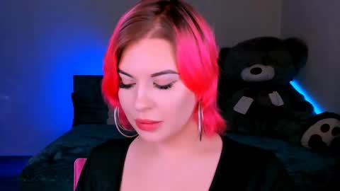 Snapshot of evaharve chatting on 02.05.25 Eva online show from 02.05.25