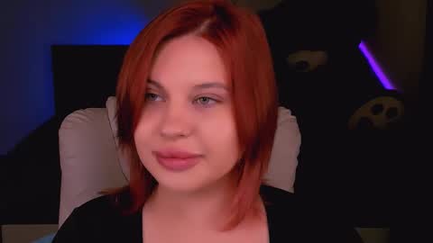 Snapshot of evaharve chatting on 09.26.25 Eva online show from 09.26.25