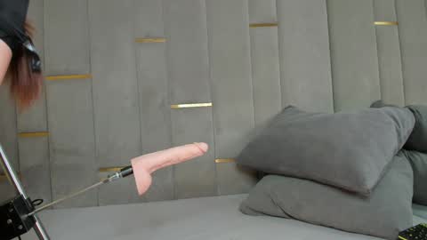 EVA online show from 11.05.25