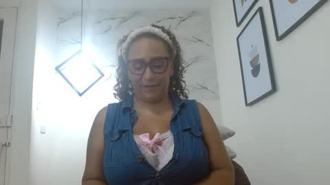 Eva Mills online show from 09.27.25