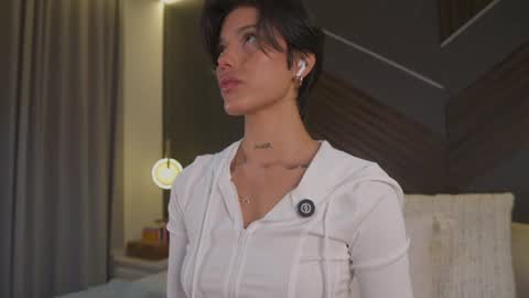 Eva Moretti online show from 08.02.26