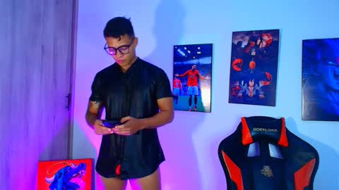 EVAN GREY online show from 10.30.25