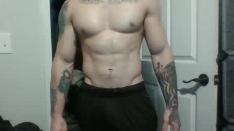 Snapshot of evancage chatting on 11.15.25 evan cage online show from 11.15.25