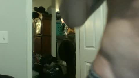 Snapshot of evancage chatting on 11.20.25 evan cage online show from 11.20.25