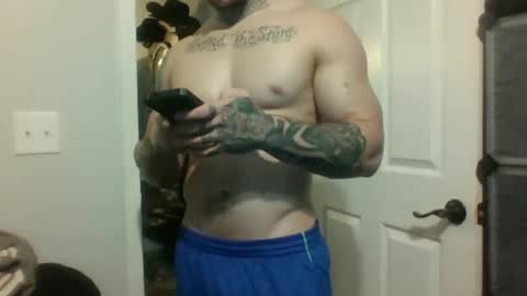 Snapshot of evancage chatting on 11.23.25 evan cage online show from 11.23.25