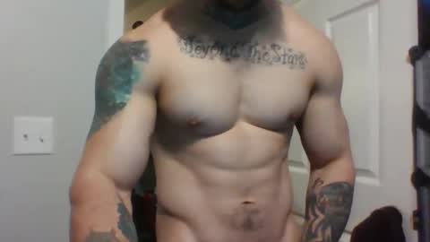 Snapshot of evancage chatting on 01.06.26 evan cage online show from 01.06.26