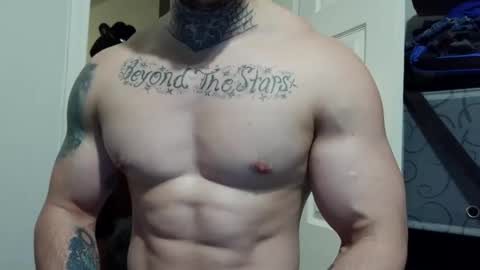 Snapshot of evancage chatting on 02.26.26 evan cage online show from 02.26.26