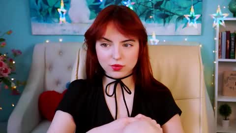 Snapshot of evanellson chatting on 12.22.24 Eva online show from 12.22.24