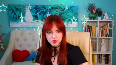 Snapshot of evanellson chatting on 12.25.24 Eva online show from 12.25.24