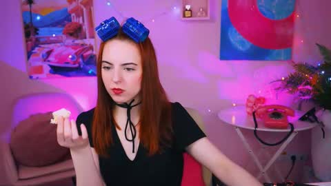 Snapshot of evanellson chatting on 12.27.24 Eva online show from 12.27.24