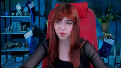 Snapshot of evanellson chatting on 01.09.25 Eva online show from 01.09.25