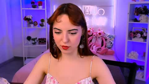 Snapshot of evanellson chatting on 02.07.25 Eva online show from 02.07.25