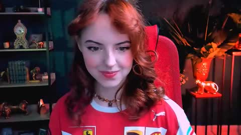 Snapshot of evanellson chatting on 02.18.25 Eva online show from 02.18.25