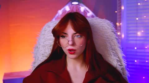 Snapshot of evanellson chatting on 03.05.25 Eva online show from 03.05.25