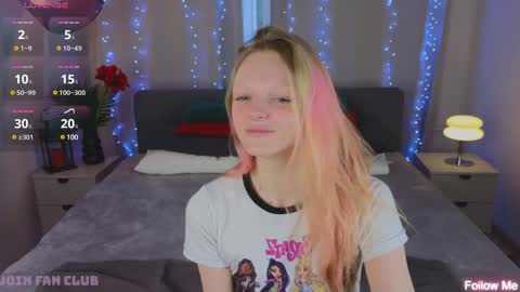 Snapshot of evangel1ne chatting on 01.30.25 evangel1ne online show from 01.30.25