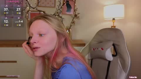 Snapshot of evangel1ne chatting on 02.09.25 evangel1ne online show from 02.09.25