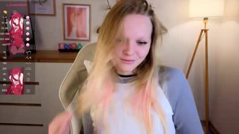 Snapshot of evangel1ne chatting on 10.22.25 evangel1ne online show from 10.22.25