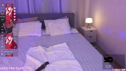 Snapshot of evangel1ne chatting on 11.19.25 evangel1ne online show from 11.19.25