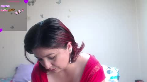 Snapshot of evangeline_lover chatting on 04.29.26 evangeline_lover online show from 04.29.26