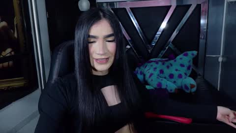 evangeline_star1 online show from 11.28.25