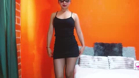 Snapshot of evangelinne_01 chatting on 11.04.25 evangelinne_01 online show from 11.04.25