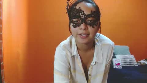 Snapshot of evangelinne_01 chatting on 11.21.25 evangelinne_01 online show from 11.21.25