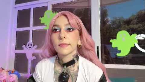 Snapshot of evangelyne1 chatting on 10.26.25 Evangelyne online show from 10.26.25