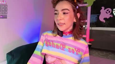 Snapshot of evangelyne1 chatting on 10.29.25 Evangelyne online show from 10.29.25