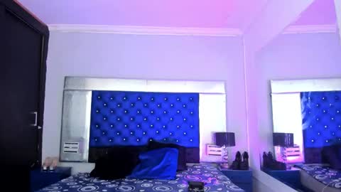 evanllelyne online show from 11.28.25