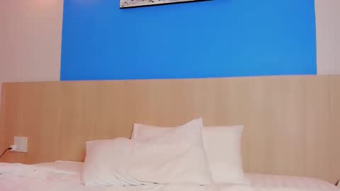 Snapshot of evanonsense chatting on 01.03.25 evanonsense online show from 01.03.25