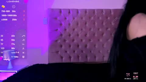 Snapshot of evaolimpo chatting on 02.10.25 Eva Olimpo online show from 02.10.25