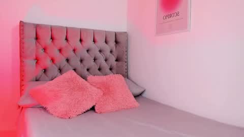 Snapshot of evaolimpo chatting on 11.11.25 Eva Olimpo online show from 11.11.25