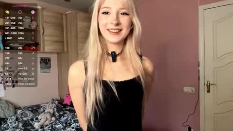 Snapshot of evaqt chatting on 10.23.25 Eva online show from 10.23.25