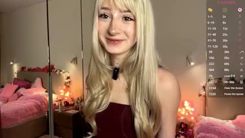 Snapshot of evaqt chatting on 12.15.25 Eva online show from 12.15.25