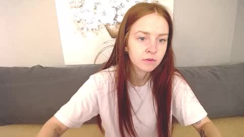 Snapshot of evarey_ chatting on 09.13.25 Adelina online show from 09.13.25