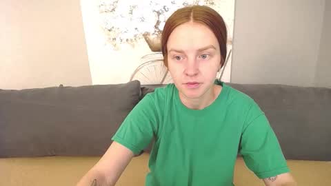 Snapshot of evarey_ chatting on 09.15.25 Adelina online show from 09.15.25