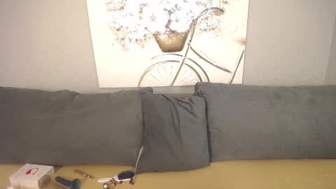 Snapshot of evarey_ chatting on 09.18.25 Adelina online show from 09.18.25