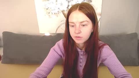 Snapshot of evarey_ chatting on 09.19.25 Adelina online show from 09.19.25