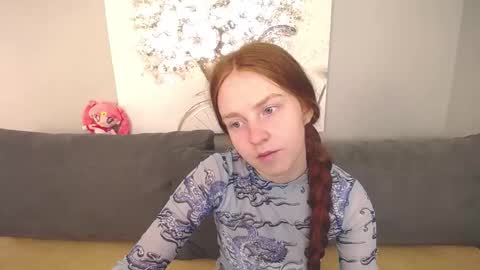 Snapshot of evarey_ chatting on 09.24.25 Adelina online show from 09.24.25
